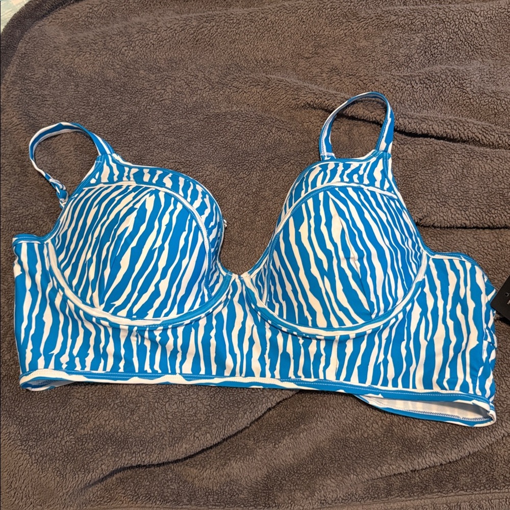 Torrid long line bikini top